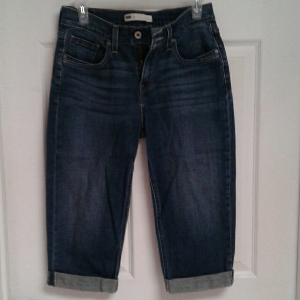 Levi capris